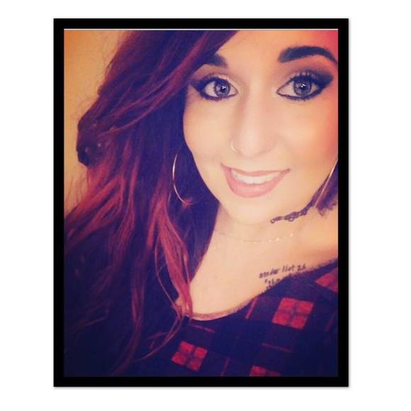 Meet your Posher, Whitney - Picture 1 of 1